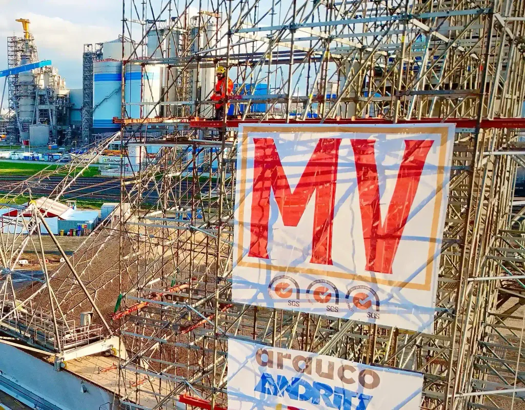 Andamio de suportación en galería 3111